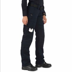Women’s tactical EMS pant